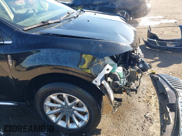 2014 Lincoln MKX with VIN 2LMDJ6JK1EBL18295, listed as a IAAI auction lot 41658053 with 93,931 mi miles. Bid and sale history available at carsss.com. Image 18.