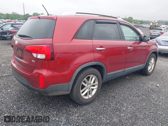 2014 Kia Sorento LX z VIN 5XYKT4A73EG547445, wystawiony jako IAAI lot #42277363 z przebiegiem 76 026 mil mil oraz . Historia ofert i sprzedaży dostępna na DreamBid. Obrazek 4.