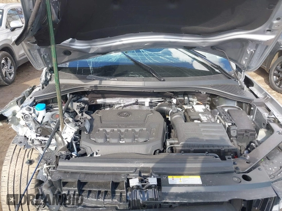 2024 Volkswagen Tiguan SE R-Line Black с VIN 3VVCB7AX2RM209005, выставлен на аукционе IAAI как лот 41694881 с пробегом 1 421 миль миль и . История ставок и продаж доступна на DreamBid. Изображение 10.