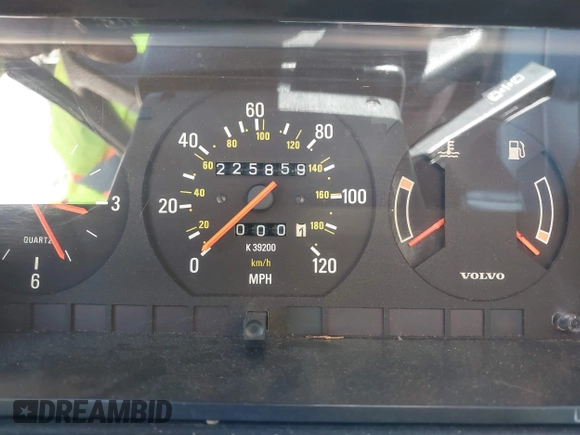 1993 Volvo 240 with VIN YV1AW8803P1949546, listed as a IAAI auction lot 42411136 with 225,859 mi miles and . Bid and sale history available at DreamBid. Image 7.