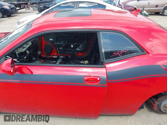 2016 Dodge Challenger R/T Plus with VIN 2C3CDZBT8GH120622, listed as a IAAI auction lot 42661468 with Not provided miles and . Bid and sale history available at DreamBid. Image 13.