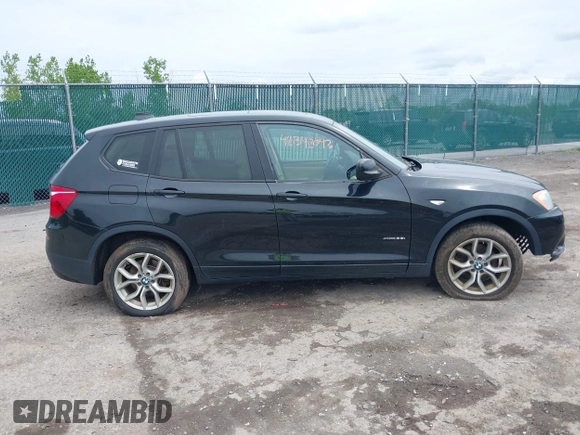 2014 BMW X3 xDrive35i z VIN 5UXWX7C5XE0E77033, wystawiony jako IAAI lot #42342043 z przebiegiem 117 992 mil mil oraz . Historia ofert i sprzedaży dostępna na DreamBid. Obrazek 13.