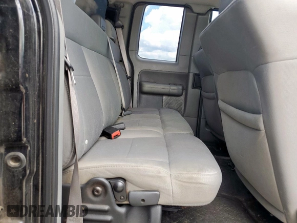 2007 Ford F-150 STX с VIN 1FTRX12W87NA43184, выставлен на аукционе Copart как лот 62112925 с пробегом 210 369 миль миль и Списание • Salvage title. История ставок и продаж доступна на DreamBid. Изображение 11.