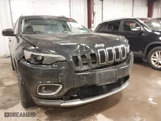 2019 Jeep Cherokee Limited with VIN 1C4PJMDX9KD102399, listed as a IAAI auction lot 41631997 with 108,451 mi miles. Bid and sale history available at carsss.com. Image 6.