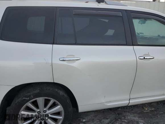 2009 Toyota Highlander Hybrid with VIN JTEEW41AX92033927, listed as a Copart auction lot 42945315 with 200,892 mi miles and Clean Title. Bid and sale history available at carsss.com. Image 11.