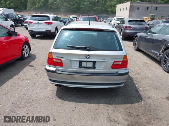 2002 BMW 3 Series 325xi with VIN WBAEP33422PF00009, listed as a IAAI auction lot 42371590 with 361,936 mi miles and . Bid and sale history available at DreamBid. Image 13.