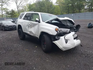 2024 Toyota 4Runner SR5 with VIN JTEMU5JR1R6307408, listed as a IAAI auction lot 42168575 with 8,012 mi miles and . Bid and sale history available at DreamBid. Image 1.