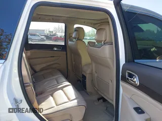 2015 Jeep Grand Cherokee Overland with VIN 1C4RJFCT6FC653386, listed as a IAAI auction lot 42084723 with 101,993 mi miles. Bid and sale history available at carsss.com. Image 8.