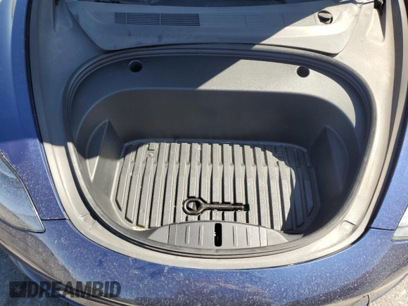 2022 Tesla Model 3 z VIN 5YJ3E1EA2NF144549, wystawiony jako Copart lot #52940385 z przebiegiem 102 161 mil mil oraz Czysty tytuł • Clean title. Historia ofert i sprzedaży dostępna na DreamBid. Obrazek 11.