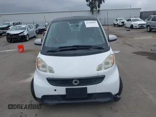 2013 Smart fortwo Pure with VIN WMEEJ3BA5DK625404, listed as a IAAI auction lot 42368884 with Not provided miles and . Bid and sale history available at DreamBid. Image 12.