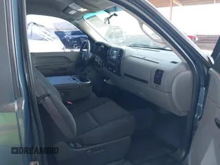 2010 Chevrolet Silverado 1500 Work Truck with VIN 1GCPCPEX4AZ163784, listed as a IAAI auction lot 42034905 with 178,430 mi miles and . Bid and sale history available at DreamBid. Image 5.