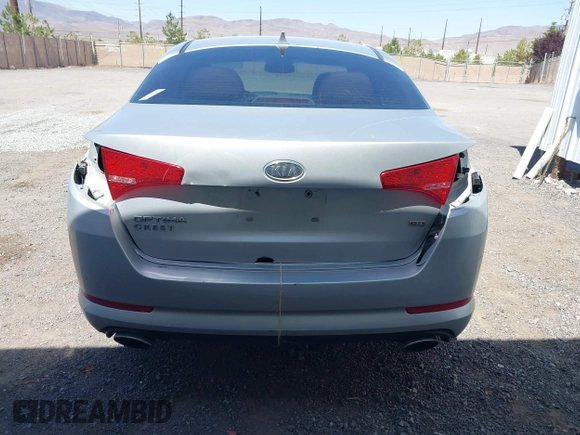 2012 Kia Optima LX z VIN 5XXGM4A77CG055280, wystawiony jako IAAI lot #42360110 z przebiegiem 151 519 mil mil oraz . Historia ofert i sprzedaży dostępna na DreamBid. Obrazek 6.
