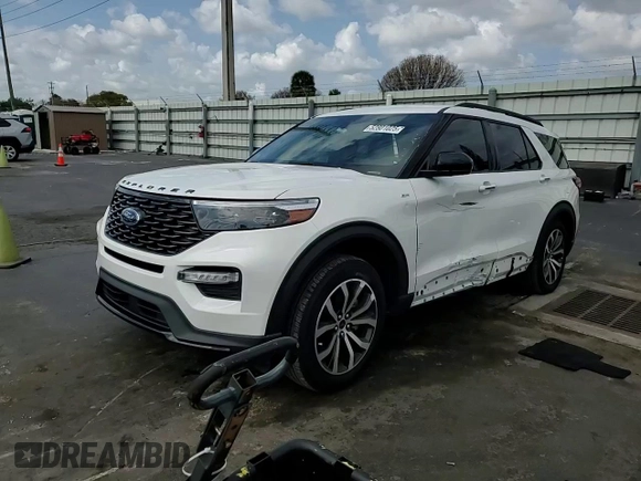 2024 Ford Explorer ST-Line with VIN 1FMSK7KH1RGA88359, listed as a Copart auction lot 52801025 with 7,799 mi miles and Salvage Title. Bid and sale history available at carsss.com. Image 12.