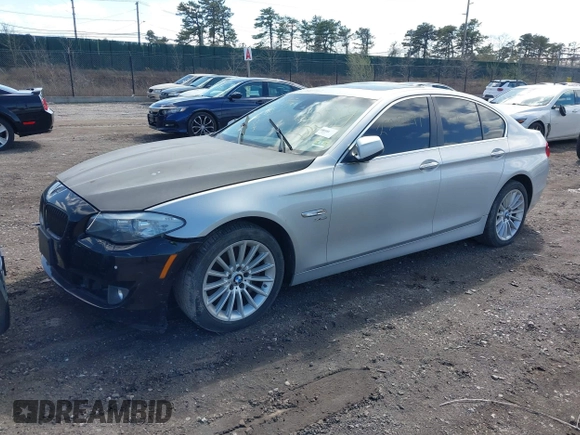 2012 BMW 5 Series 535i xDrive z VIN WBAFU7C5XCDU58749, wystawiony jako IAAI lot #41766454 z przebiegiem Nie podano mil oraz . Historia ofert i sprzedaży dostępna na DreamBid. Obrazek 2.