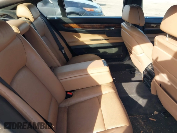 2015 BMW 7 Series 750Li xDrive with VIN WBAYF8C53FD655386, listed as a IAAI auction lot 41474678 with 122,160 mi miles and . Bid and sale history available at carsss.com. Image 8.