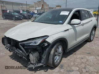 2019 Infiniti QX50 Luxe z VIN 3PCAJ5M13KF111468, wystawiony jako IAAI lot #42030336 z przebiegiem 95 905 mil mil oraz . Historia ofert i sprzedaży dostępna na DreamBid. Obrazek 2.