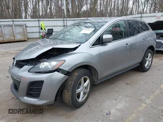 2011 Mazda CX-7 i Sport z VIN JM3ER2B54B0379269, wystawiony jako IAAI lot #42038311 z przebiegiem 201 921 mil mil oraz . Historia ofert i sprzedaży dostępna na DreamBid. Obrazek 2.