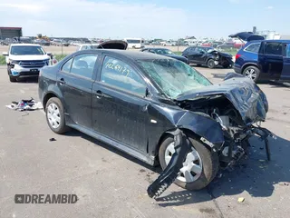 2011 Mitsubishi Lancer ES z VIN JA32U2FU9BU035231, wystawiony jako IAAI lot #42264179 z przebiegiem Nie podano mil oraz . Historia ofert i sprzedaży dostępna na DreamBid. Obrazek 1.