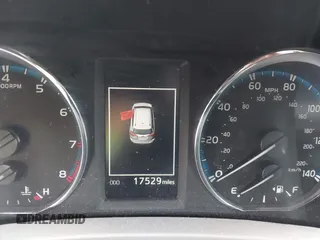 2017 Toyota RAV4 Limited with VIN 2T3YFREV0HW403543, listed as a IAAI auction lot 41448264 with 17,529 mi miles. Bid and sale history available at carsss.com. Image 7.