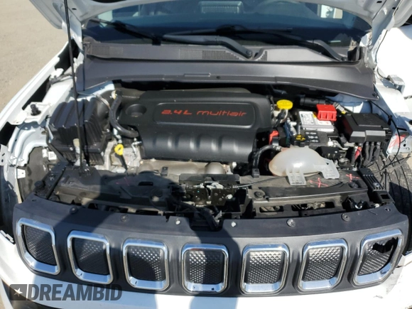 2022 Jeep Compass Latitude with VIN 3C4NJDBB5NT166176, listed as a Copart auction lot 53096845 with 25,758 mi miles and Salvage title. Bid and sale history available at DreamBid. Image 13.