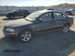 2004 Volkswagen Passat GLX z VIN WVWRH63B84P102465, wystawiony jako Copart lot #76418134 z przebiegiem 106 322 mil mil oraz Szkoda całkowita • Salvage title. Historia ofert i sprzedaży dostępna na DreamBid. Obrazek 1.