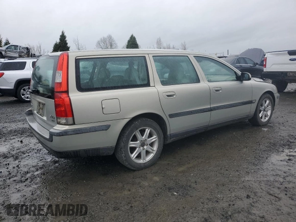 2003 Volvo V70 with VIN YV1SW58D832305714, listed as a Copart auction lot 50026495 with 154,521 mi miles and Salvage Title. Bid and sale history available at DreamBid. Image 3.