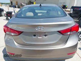2016 Hyundai Elantra SE z VIN 5NPDH4AE9GH793064, wystawiony jako IAAI lot #42506773 z przebiegiem 112 082 mil mil oraz . Historia ofert i sprzedaży dostępna na DreamBid. Obrazek 17.