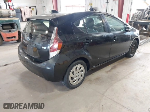 2016 Toyota Prius One z VIN JTDKDTB30G1121217, wystawiony jako IAAI lot #41977530 z przebiegiem 110 034 mil mil oraz . Historia ofert i sprzedaży dostępna na DreamBid. Obrazek 4.