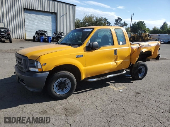 2002 Ford F-250 XL with VIN 1FTNX20L62EC53546, listed as a Copart auction lot 71931714 with 230,427 mi miles and Salvage title. Bid and sale history available at DreamBid. Image 1.