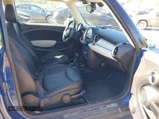 2012 MINI Hardtop with VIN WMWSU3C52CT542030, listed as a IAAI auction lot 41984428 with 123,953 mi miles and . Bid and sale history available at DreamBid. Image 5.