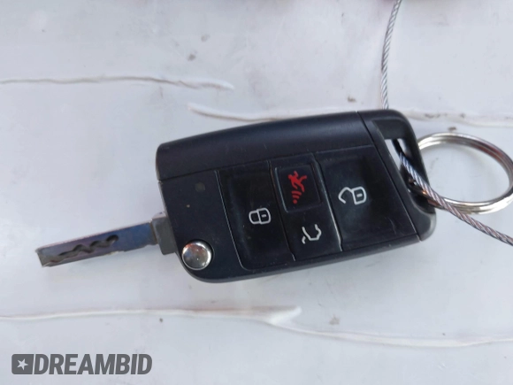 2018 Volkswagen Tiguan S с VIN 3VV0B7AX4JM201009, выставлен на аукционе IAAI как лот 42226969 с пробегом 92 825 миль миль и . История ставок и продаж доступна на DreamBid. Изображение 11.