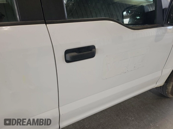 2015 Ford F-150 XLT z VIN 1FTFX1EF0FKE89795, wystawiony jako IAAI lot #42610200 z przebiegiem 87 650 mil mil oraz . Historia ofert i sprzedaży dostępna na DreamBid. Obrazek 25.
