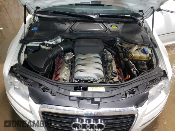 2008 Audi A8 z VIN WAULV94E18N001999, wystawiony jako Copart lot #43851955 z przebiegiem 114 763 mil mil oraz Szkoda całkowita • Salvage title. Historia ofert i sprzedaży dostępna na DreamBid. Obrazek 11.