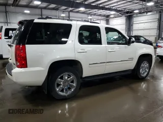 2011 GMC Yukon SLT with VIN 1GKS2CE01BR117232, listed as a Copart auction lot 60682424 with 88,164 mi miles and Clean Title. Bid and sale history available at carsss.com. Image 3.