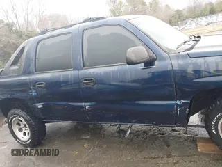 2004 Chevrolet Avalanche Z66 with VIN 3GNEC12T04G328800, listed as a IAAI auction lot 41465085 with 230,192 mi miles and . Bid and sale history available at DreamBid. Image 13.