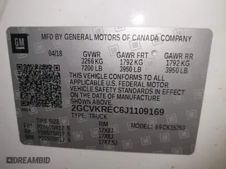2018 Chevrolet Silverado 1500 LT with VIN 2GCVKREC6J1109169, listed as a IAAI auction lot 41729537 with 76,380 mi miles. Bid and sale history available at carsss.com. Image 9.
