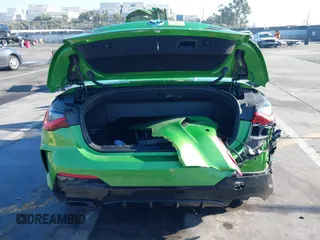 2024 BMW 4 Series M440i xDrive с VIN WBA63AT05RCP16341, выставлен на аукционе IAAI как лот 41019747 с пробегом Не указан миль и . История ставок и продаж доступна на DreamBid. Изображение 15.