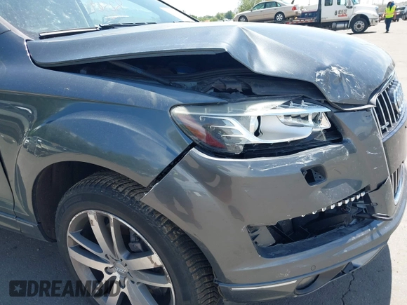 2015 Audi Q7 Premium Plus z VIN WA1LGAFE6FD009024, wystawiony jako IAAI lot #42282569 z przebiegiem 95 953 mil mil oraz . Historia ofert i sprzedaży dostępna na DreamBid. Obrazek 6.
