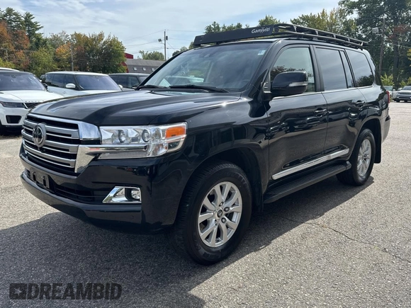 2017 Toyota Land Cruiser z VIN JTMCY7AJ7H4050517, wystawiony jako Copart lot #73833724 z przebiegiem 137 775 mil mil oraz Czysty tytuł • Clean title. Historia ofert i sprzedaży dostępna na DreamBid. Obrazek 2.