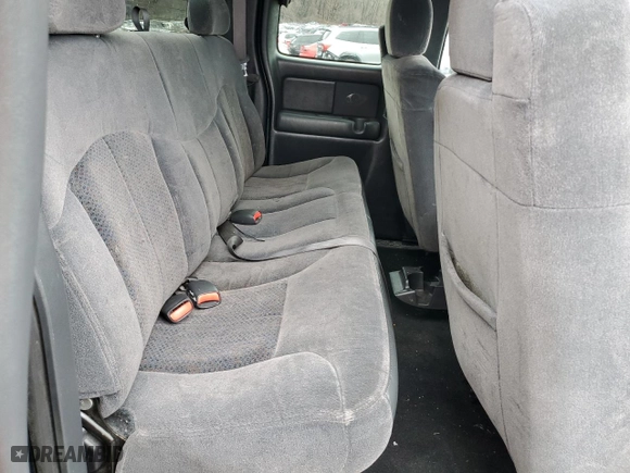 2002 Chevrolet Silverado 1500 LT with VIN 2GCEK19T721290666, listed as a Copart auction lot 48002255 with 220,193 mi miles and Clean Title. Bid and sale history available at carsss.com. Image 11.