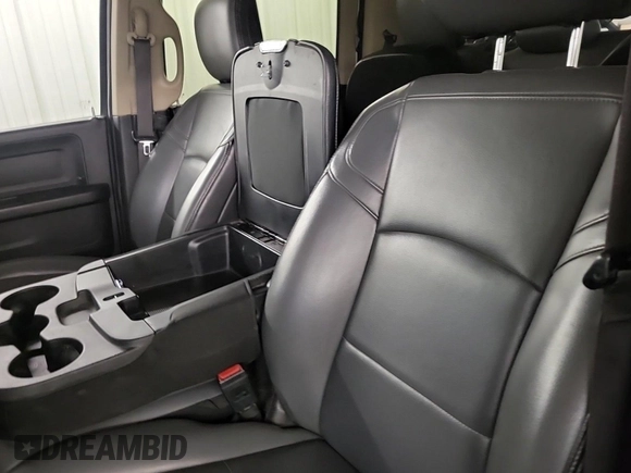 2019 Ram 2500 Tradesman with VIN 3C6UR5CL1KG598101, listed as a IAAI auction lot 42667301 with 90,262 mi miles and . Bid and sale history available at DreamBid. Image 29.