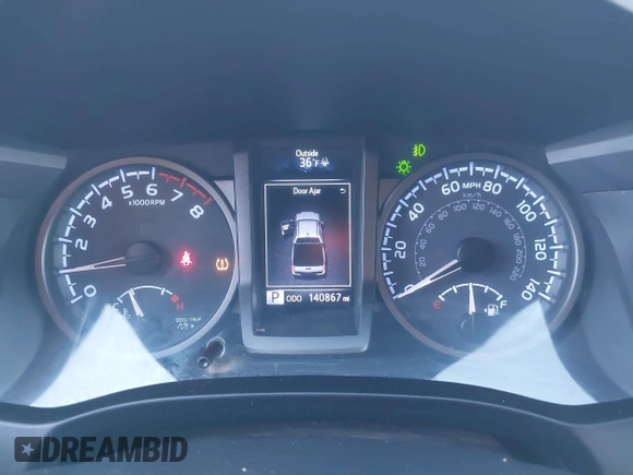 2017 Toyota Tacoma SR5 z VIN 3TMCZ5AN3HM045386, wystawiony jako IAAI lot #41330487 z przebiegiem 140 867 mil mil oraz . Historia ofert i sprzedaży dostępna na DreamBid. Obrazek 7.