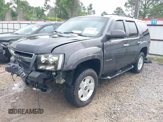 2010 Chevrolet Tahoe LT z VIN 1GNUKBE03AR221483, wystawiony jako IAAI lot #42157016 z przebiegiem 233 193 mil mil oraz . Historia ofert i sprzedaży dostępna na DreamBid. Obrazek 17.