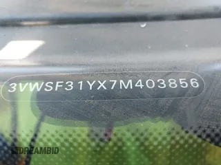 2007 Volkswagen Beetle с VIN 3VWSF31YX7M403856, выставлен на аукционе IAAI как лот 42419312 с пробегом 175 004 миль миль и . История ставок и продаж доступна на DreamBid. Изображение 9.