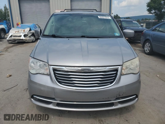 2013 Chrysler Town & Country Touring with VIN 2C4RC1BG9DR547648, listed as a Copart auction lot 65231974 with 137,521 mi miles and Salvage Title. Bid and sale history available at carsss.com. Image 5.