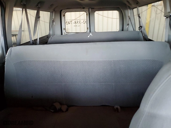 2006 Ford Econoline Wagon XL with VIN 1FBNE31L96HA15984, listed as a Copart auction lot 46550855 with 242,736 mi miles and Clean Title. Bid and sale history available at carsss.com. Image 10.