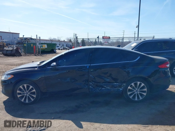 2020 Ford Fusion SE with VIN 3FA6P0T96LR179655, listed as a IAAI auction lot 41796399 with 54,089 mi miles and . Bid and sale history available at DreamBid. Image 15.
