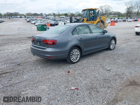 2016 Volkswagen Jetta Sedan 1.8T SEL with VIN 3VWL17AJ0GM213058, listed as a IAAI auction lot 41984066 with 67,014 mi miles. Bid and sale history available at carsss.com. Image 4.