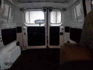 2015 Chevrolet City Express Cargo LT z VIN 3N63M0ZN8FK723321, wystawiony jako Copart lot #55815055 z przebiegiem 135 762 mil mil oraz Szkody całkowita. Historia ofert i sprzedaży dostępna na DreamBid. Obrazek 10.