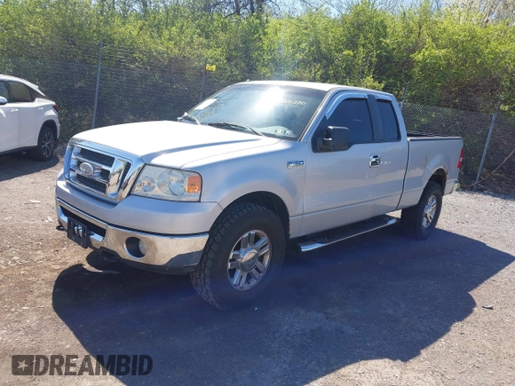 2008 Ford F-150 XLT with VIN 1FTPX14578FB55370, listed as a IAAI auction lot 41986911 with 121,763 mi miles. Bid and sale history available at carsss.com. Image 2.